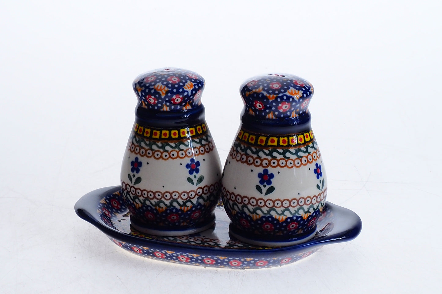 8-03 Solniczka i pieprzniczka z podstawką H=8cm, Ø 5cm