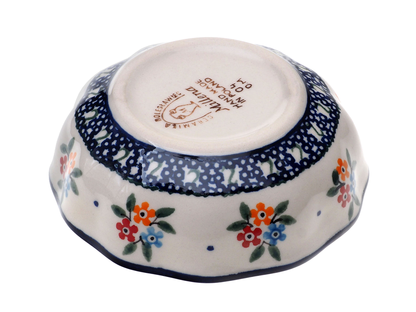 3-06 Wavy bowl H=4cm, Ø12.5cm, volume 0.2L