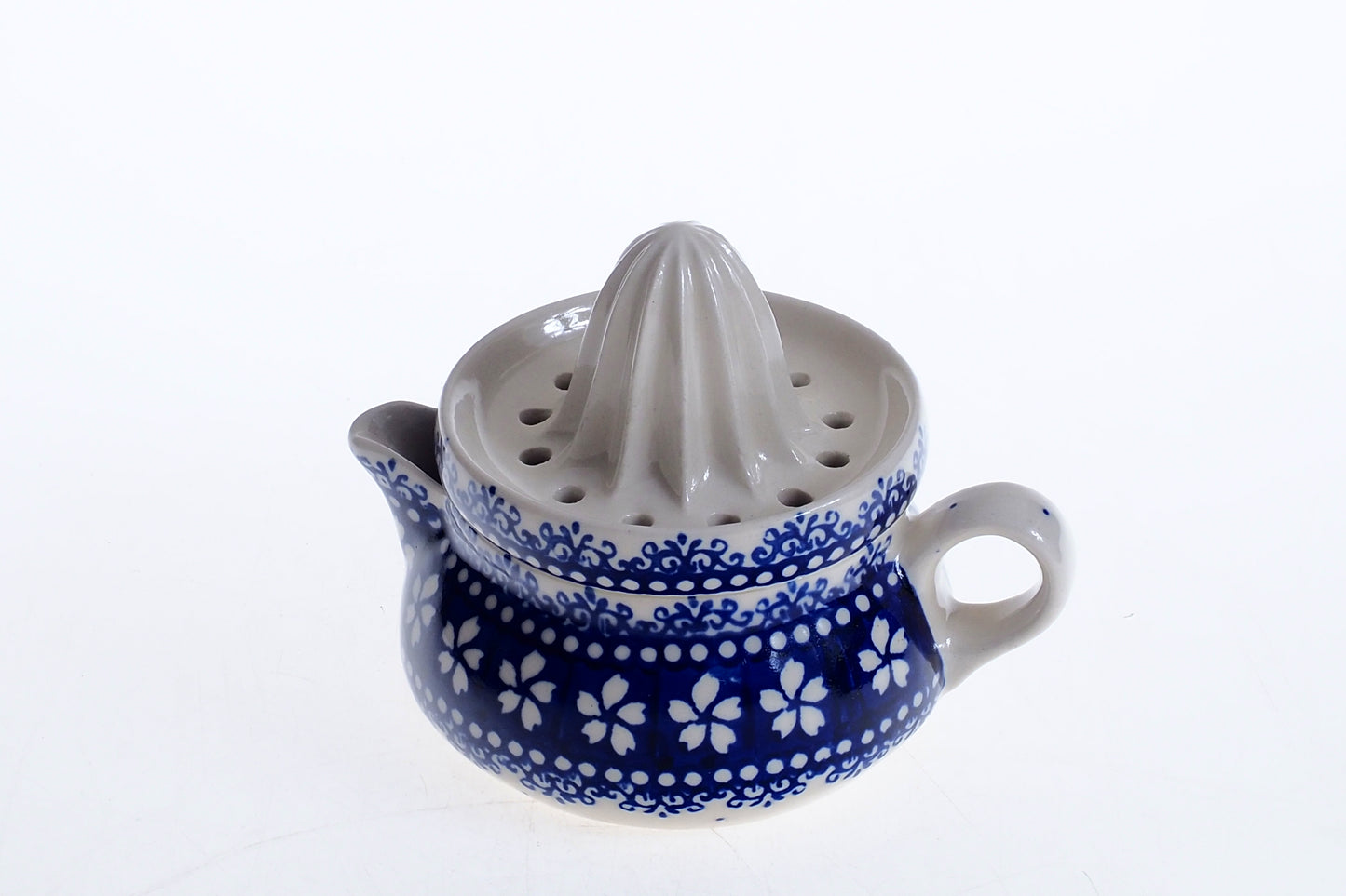 8-35 Wyciskacz cytrusów H=9.5cm, vol.0.2L