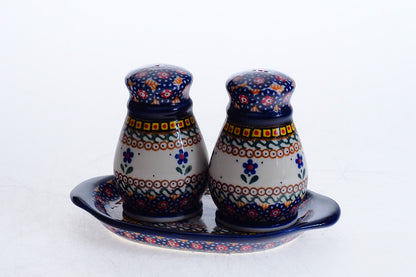 8-03 Solniczka i pieprzniczka z podstawką H=8cm, Ø 5cm