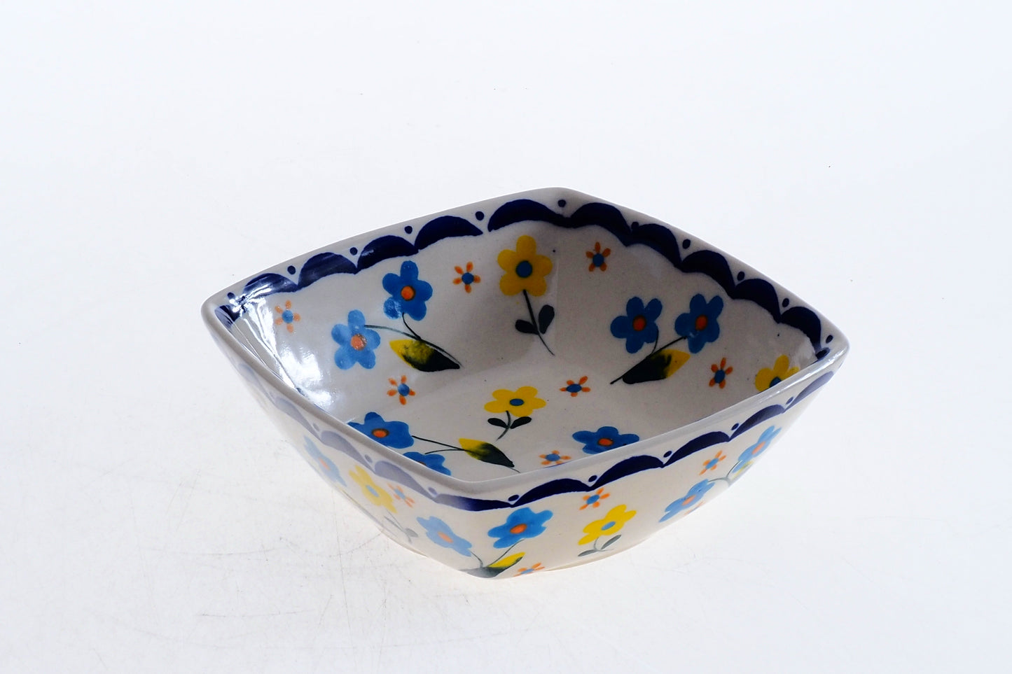 3-59 Miska kwadratowa H=4,8cm, 13x13cm