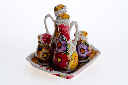 8-04 Komplet : solniczka, pieprzniczka, 2x butelka i tacka H=16cm, 20x17cm