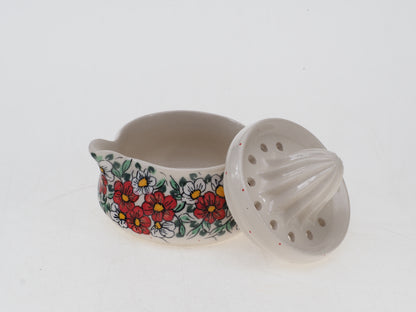 8-35-U84  Wyciskacz cytrusów H=9.5cm, vol.0.2L